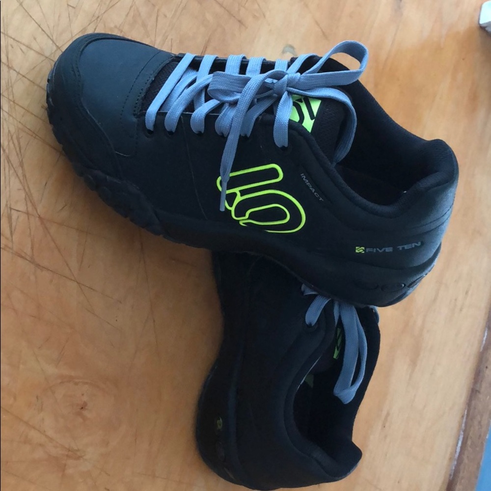 Five Ten mountain bike shoes samhill model